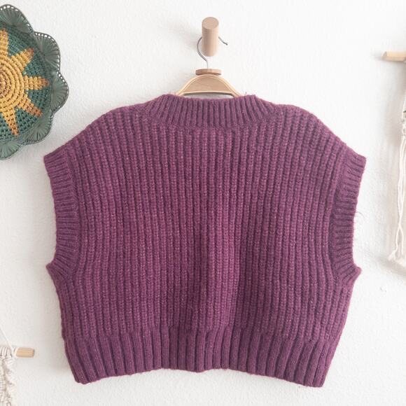Women's V-Neck Sweater Vest - Purple - Picture 2 of 4